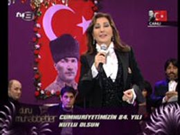 Nükhet Duru... BAYRAM EKRANININ EN ŞIKI OYDU!..