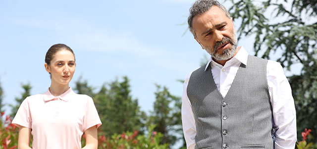 Kısmet... DOĞAN MELİKE'NİN BÜYÜSÜNE KAPILMAYA BAŞLAR!