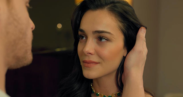 Dönence... ATEŞ'TEN LEYLA'YA EVLENME TEKLİFİ!