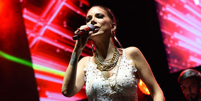 Tuğba Özerk... 'BARBİE DEĞİL HARBİYİM!'