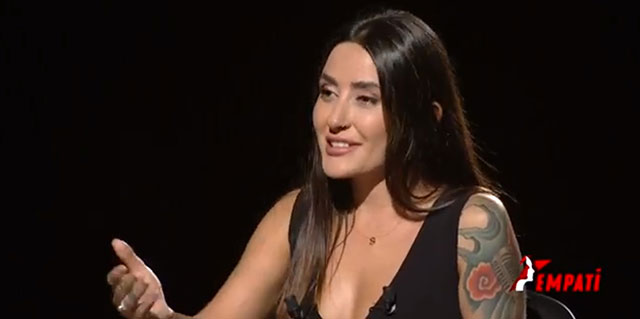 Melek Mosso... 'EVİMİN KAPISI, PENCERESİ YOKTU!'