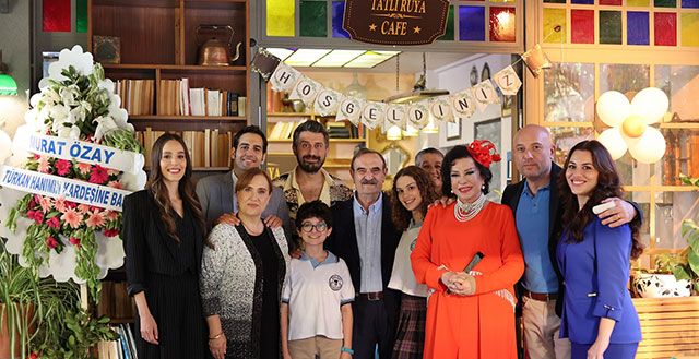 Hayatımın Neşesi... AİLE BAĞLARI ZORLANIYOR!