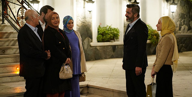 Kızılcık Şerbeti... ÜNAL AİLESİNİ KÖTÜ BİR SÜRPRİZ BEKLİYOR!