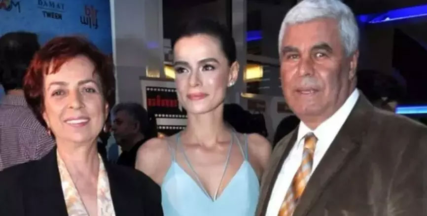 Özge Özpirinçci... BABASINI KAYBETTİ!