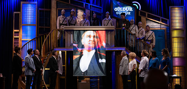 Güldür Güldür Show... 29 EKİM ÖZEL SKECİ İLE DUYGULANDIRACAK!