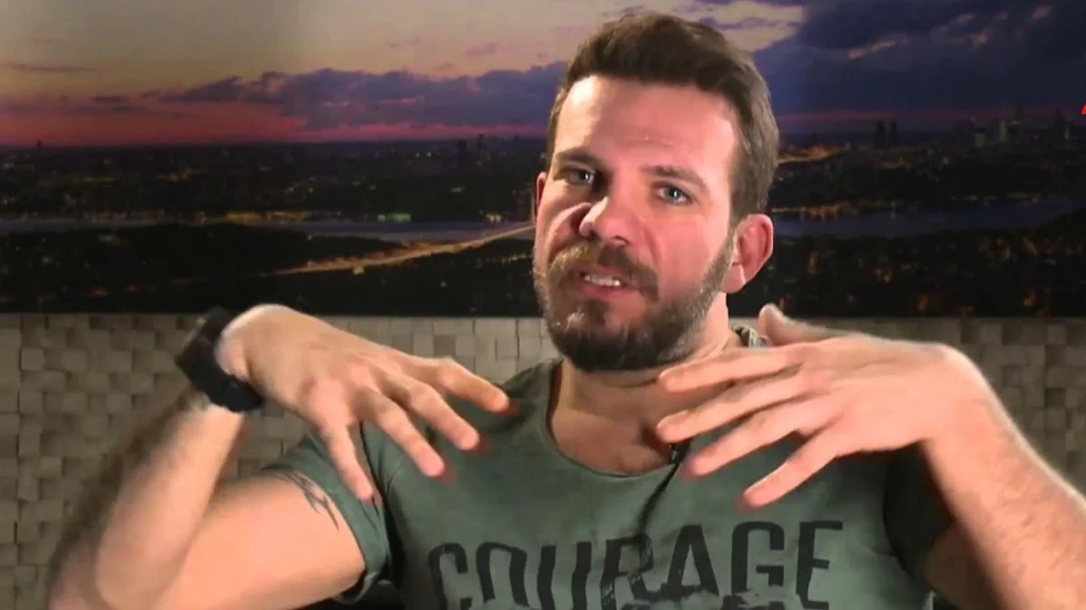 Tolga Karel... YENİ ANA MUHALEFET LİDERİNE 'EMANETÇİ' YORUMU!