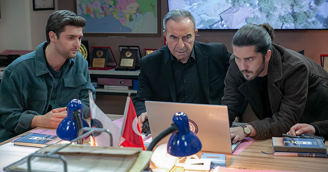 Arka Sokaklar... EKİP KADIN TACİZCİLERİNE KARŞI!