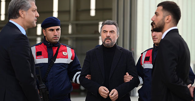 Ben Bu Cihana Sığmazam... CEZAYİR KURTULUŞ YOLU ARIYOR!