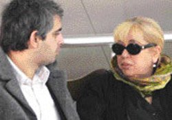 Zerrin Özer-Levent Süren... İKİNCİ EVLİLİĞE İLK ADIMI ATTILAR!