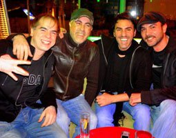 "Bir Kaç İyi Adam'... ONLARI REKLAM FİLMİ BİRARAYA GETİRDİ!