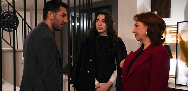 Aldatmak... SULAR DURULMUYOR!