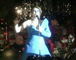 Deniz Seki... "MASMAVİ GECE"YE ÜNLÜ AKINI!