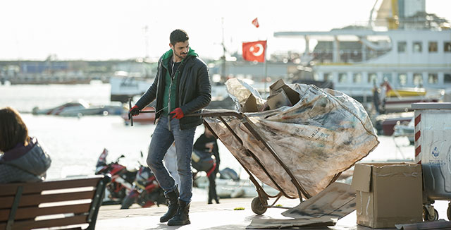 Yabani... YAMAN HUZURU YENİDEN SOKAKLARDA ARIYOR!