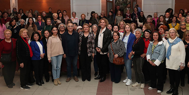 Soner Arıca... BİN KADINLA TEK NEFES OLDU!