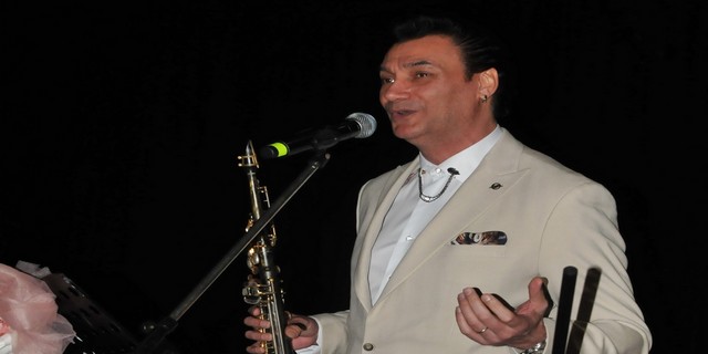 Tayfun Duyfulu... DEDESİ ZEKİ DUYGULU'YU UNUTULMAZ BİR KONSER İLE ANDI!..