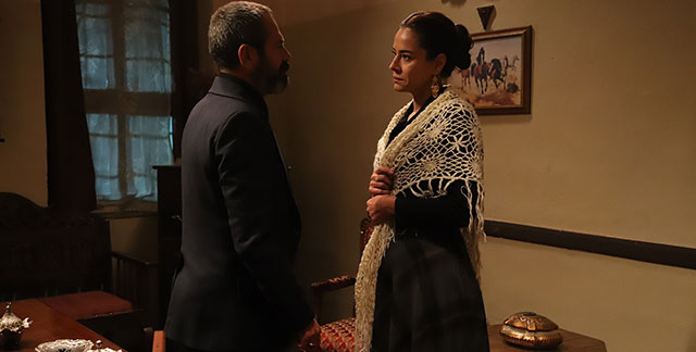 Kara Ağaç Destanı... KARA AĞAÇ'TA FIRTINA ÖNCESİ!