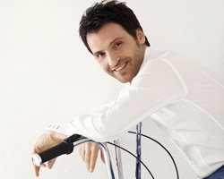 Sinan Özen... 2010'A HIZLI GİRDİ!