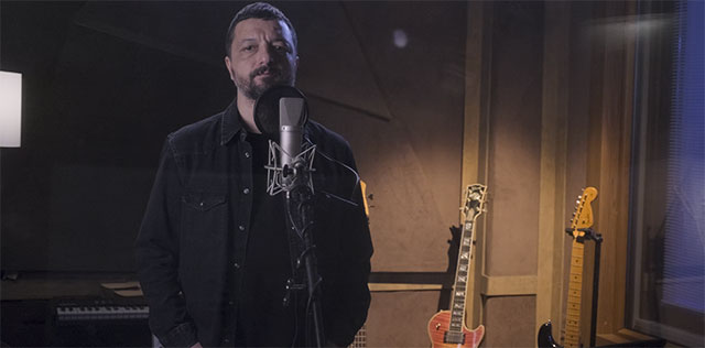 Mehmet Erdem... ‘AYNALAR’ ŞARKISINI YENİDEN YORUMLADI