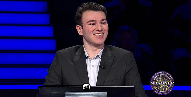 Kim Milyoner Olmak İster... TARİHİ ANLAR; 5 MİLYONLUK SORU GELİYOR!