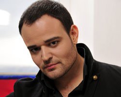 Kerem Bayer... KALBİNİZE DOKUNACAK YENİ BİR SES, YENİ BİR ŞARKI;