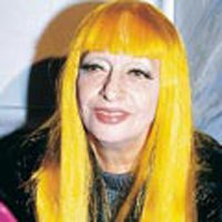 Unutulmaz şarkı sözlerinin ustasına saygı... AYSEL GÜREL ANILIYOR!