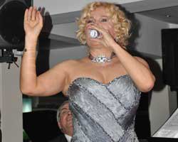 Nurdan Torun... "İNADINA "TÜRK MUSİKİSİ"Nİ YAŞATACAĞIM"!