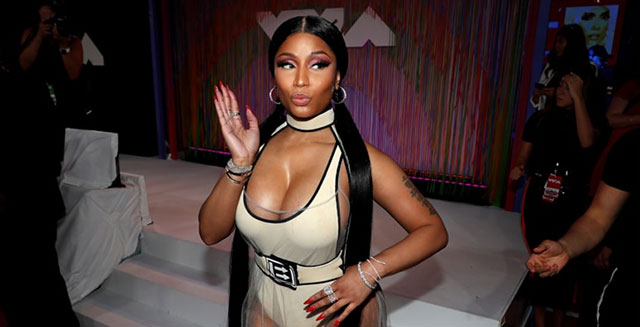 Nicki Minaj... HAVAALANINDA GÖZALTINA ALINDI!