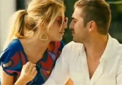 Türk işi "Romantik Komedi"... YABANCI ROMANTİK KOMEDİLERİ EZDİ GEÇTİ!