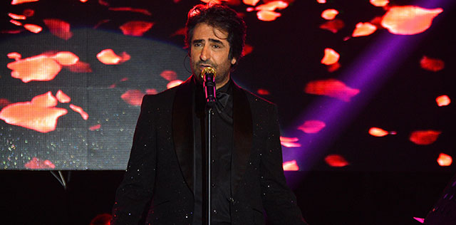 Mahsun Kırmıızgül... PLAYBACK'E SERT ELEŞTİRİ!