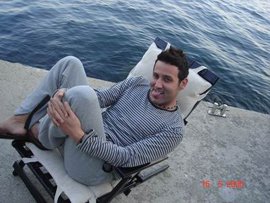 Metin Arolat... BACAK LİFLERİ KOPTU YİNE DE DANSI BIRAKMADI!