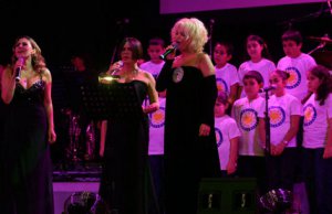 Ajda-Sezen-Nilüfer... DEVLERİN KONSERİ