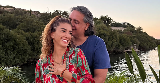 Nadide Sultan... 10. EVLİLİK YILDÖNÜMÜNE ROMANTİK KUTLAMA!