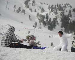 Pınar Altuğ-Yağmur Atacan... SU'YA KAYMAYI ÖĞRETTİLER!