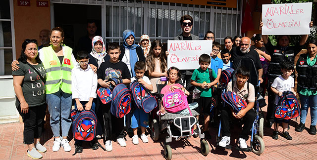 Yılmaz Morgül... ÖĞRENCİLERE İLK GÜN DESTEĞİ; NARİN'İ DE UNUTMADILAR!