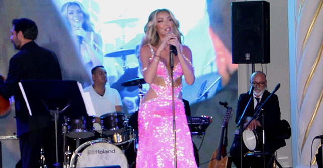 Petek Dinçöz... DORTMUND'DA UNUTULMAZ PERFORMANS!