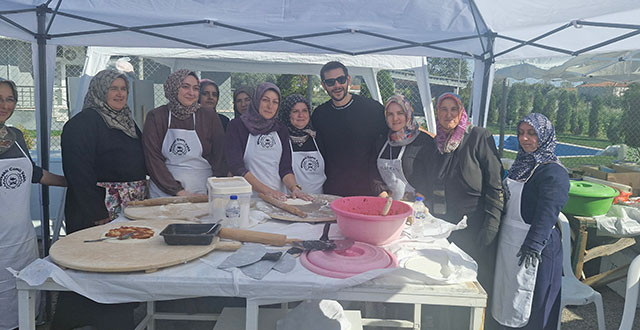 Cem Belevi... İSKEÇE'DE GÖNÜLLERİ FETHETTİ!