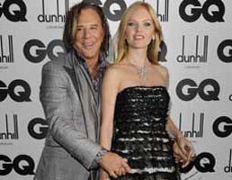 Mickey Rourke...YORGANSIZ YATIYOR,KADINSIZ YATMIYOR!...