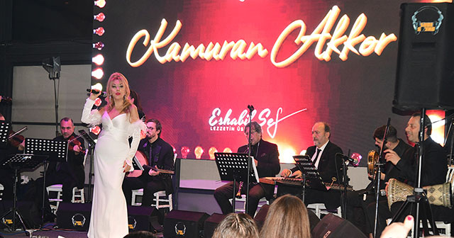 Kamuran Akkor... YENİDEN POPÜLER OLMANIN TADINI ÇIKARTIYOR!