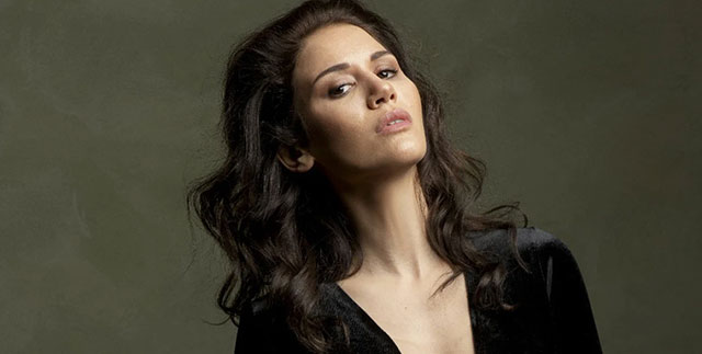 Ekin Türkmen... 'ON EVLİ ERKEKTEN SEKİZİ MUTSUZ!'