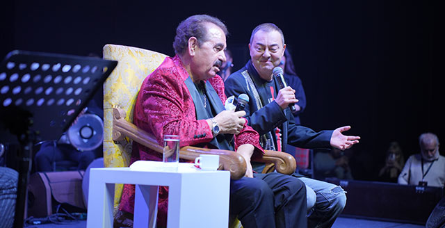 İbrahim Tatlıses -Serdar Ortaç... YENİ YILA AYNI SAHNEDE GİRDİLER!