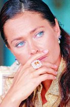 Hülya Avşar... AÇILIM DAVASINDA SAVCI KARARINI VERDİ!