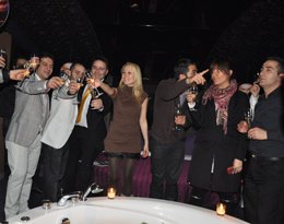 Yankı? KRAL DAİRESİNDE YASAK DELEN ALBÜM TANITIMI...