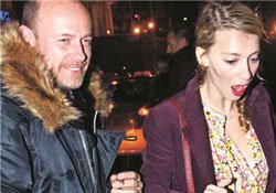 Tuba Ünsal... ÇOCUĞU YAPTI, KOCAYI ATIYOR MU?