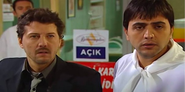 Şinasi Yurtsever... CENAZEYE KATILMAYAN İLKER AKSUM!DAN ELEŞTİRİLERE SERT YANIT!