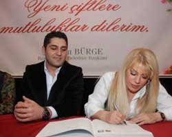 Mine Koşan... MUTLULUĞU UZUN SÜRMEDİ, BOŞANIYOR!