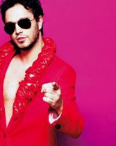 EN BÜYÜK KORKUSU GAY ZANNEDİLMESİ...