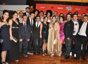 "Çok Film Hareketler Bunlar"... GALADA ÜNLÜ İZDİHAMI !..