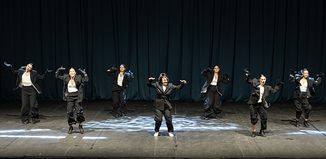 Yasemin Sakallıoğlu... HAYRANINA 'TAM ALTIN' SÖZÜ!