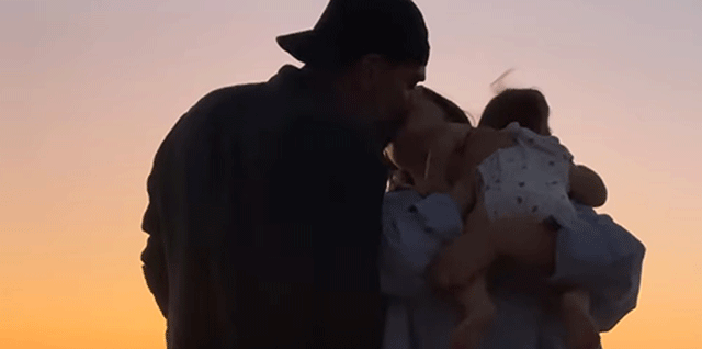 Neslihan Atagül... AİLE POZU; 'TARİFE SIĞMAZ!'