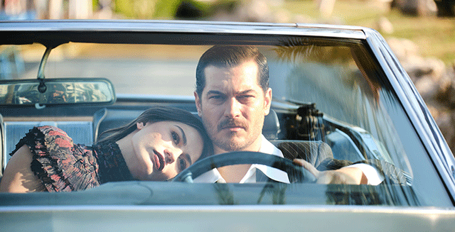 Çağatay Ulusoy - Demet Özdemir... EŞREF VE NİSAN’IN CANNES ÇIKARMASI!